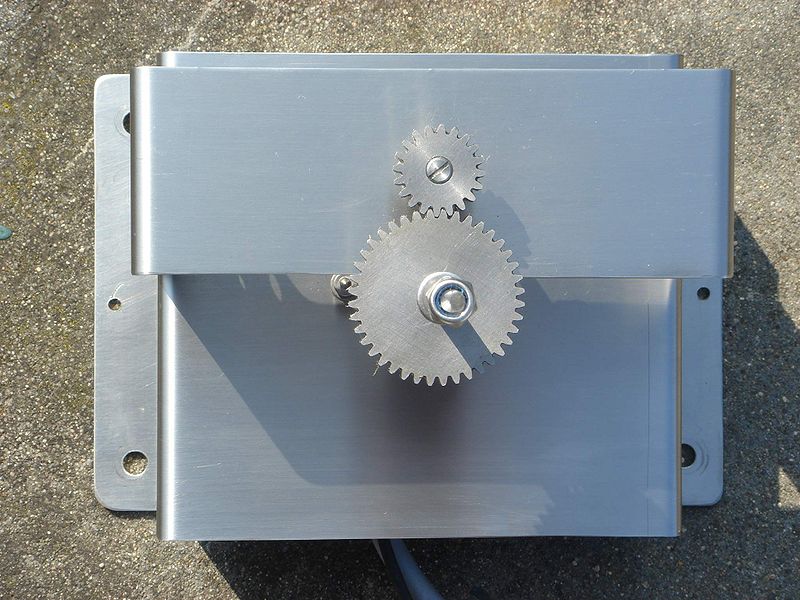 Datei:New azimuthal encoder gears.JPG
