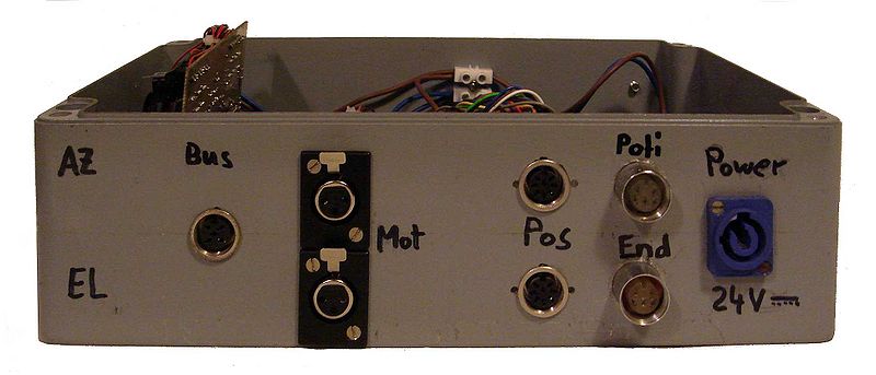 Datei:Rt-control-box connectors.JPG