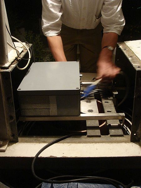 Datei:Rt-base inside3.JPG